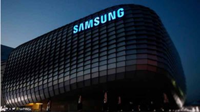 TN Ministers hold discussions with striking Samsung workers in Chennai