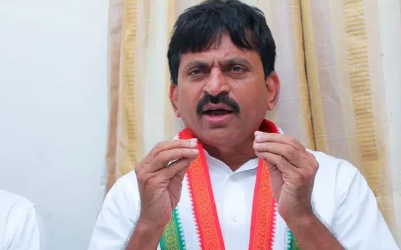 Congress Minister Ponguleti Urges KTR to Focus on Positive Change, Stop Misleading Telangana Public