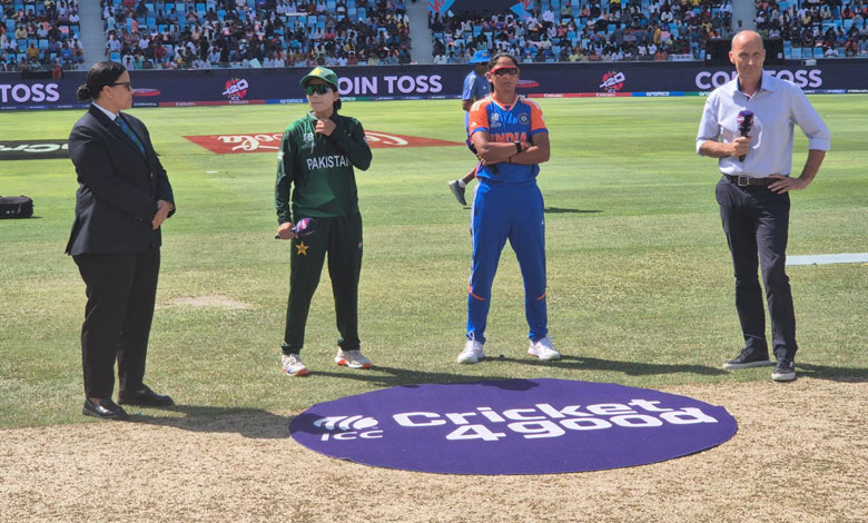 T20 Women's World Cup: Pakistan Women Win Toss and Choose to Bat First Against India