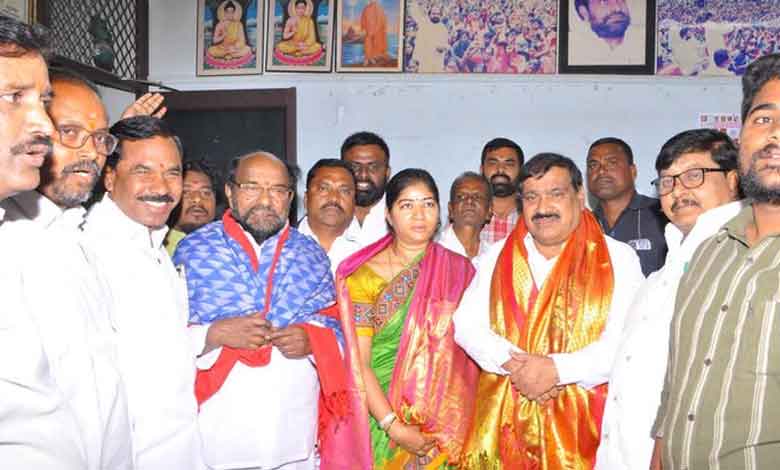 Telangana: Krishnaiah calls for statewide student protests over fee arrears and scholarships