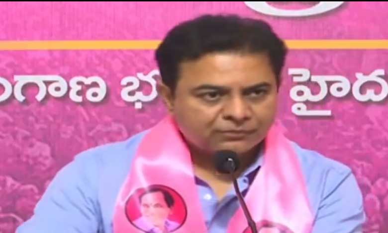 KTR must face punishment for attack on officials, says TPCC chief