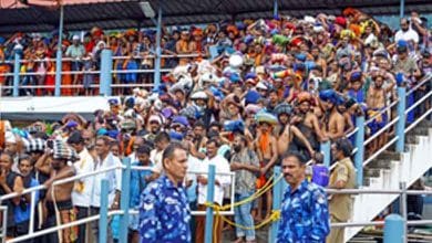 Pilgrims throng Sabarimala temple on opening day of long festive season