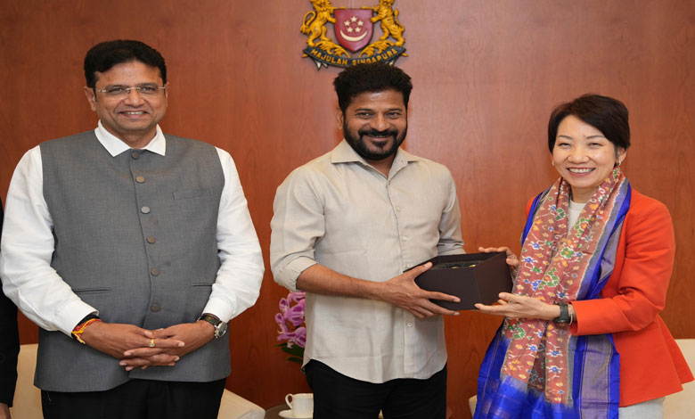 CM WITH SINGAPORE 1 Hyderabad: Singapore Expresses Interest in ‘Net Zero Future City’ and Musi River Rejuvenation Projects