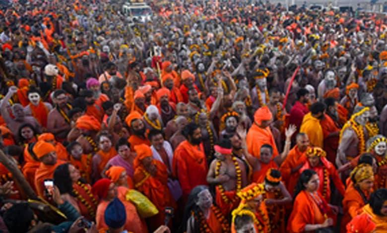 Govt Offices Closed in Prayagraj for Basant Panchami Amrit Snan as Crowds Swell