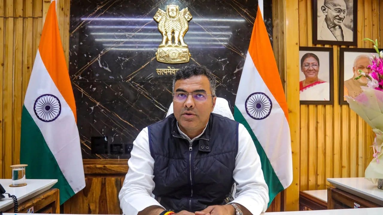 PWD Minister Parvesh Verma Orders Probe into CCTV Installation Issues by AAP Govt