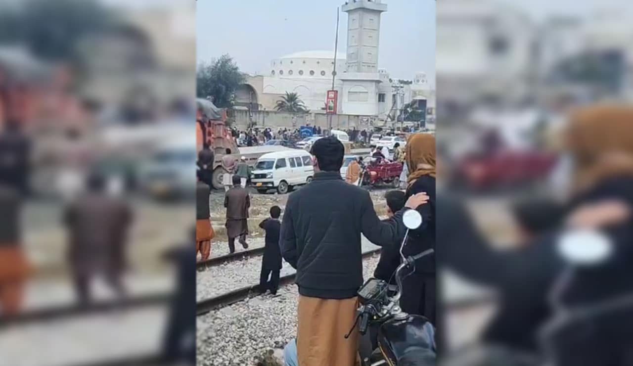 Deadly Suicide Blast Targets Darul Uloom Haqqania in Pakistan's Khyber Pakhtunkhwa During Friday Prayers