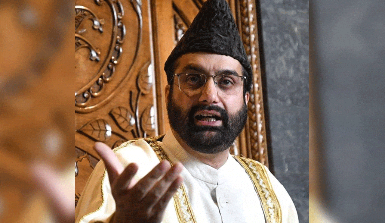 Mirwaiz Umar Farooq Says Not Allowed to Offer Prayers at Eidgah, Questions House Arrest