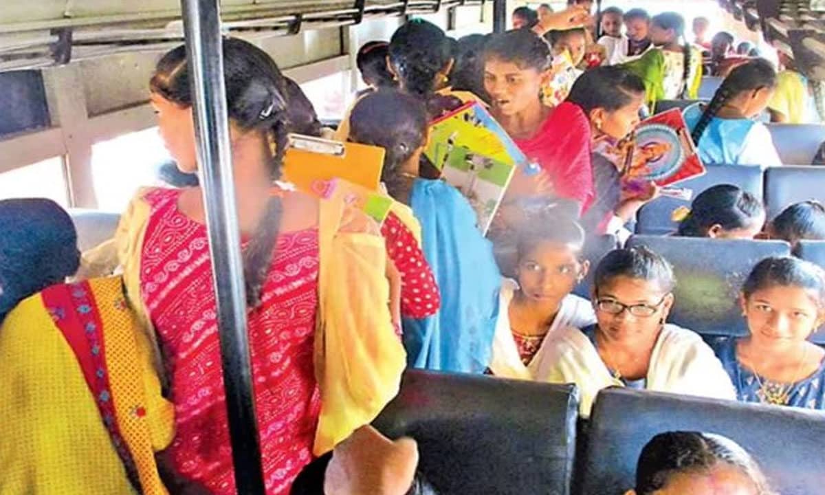 Andra Pradesh 10th Class Board Exams 2025: Free RTC Bus Travel for Students
