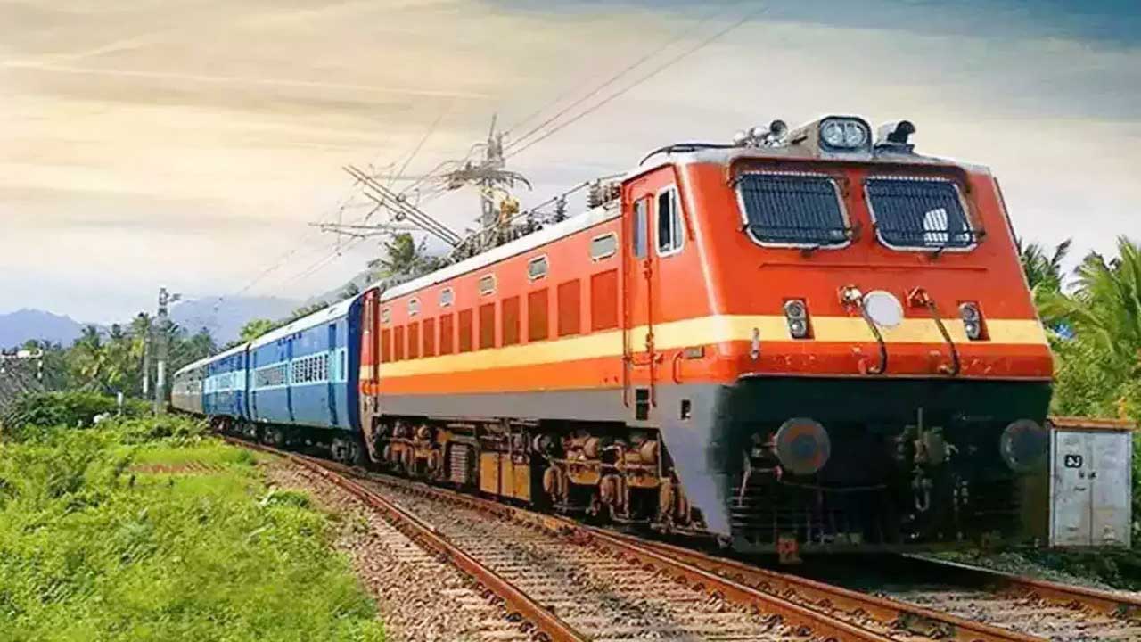 Hidden Benefits of Train Travel: 5 Free Features You Didn't Know Existed!