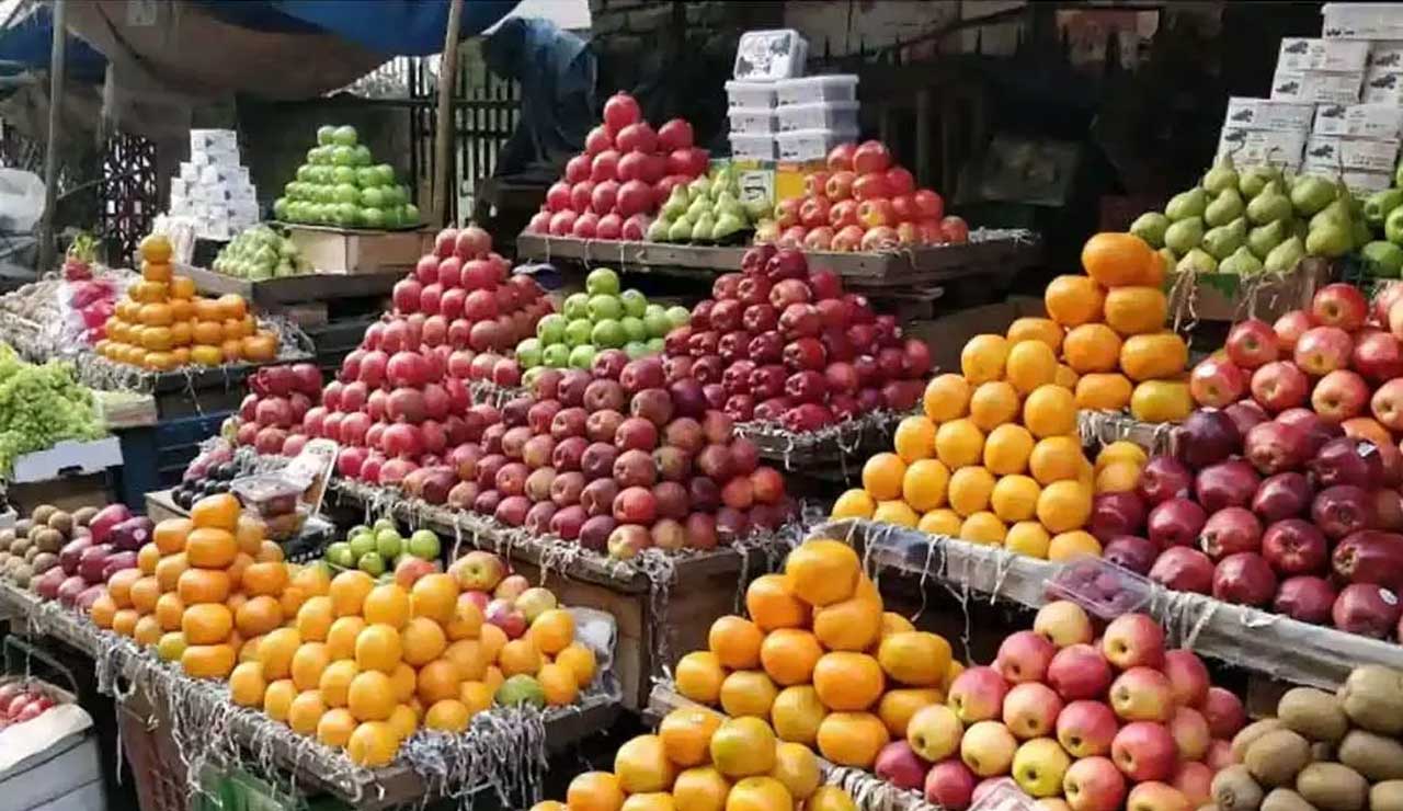Fruit Prices Soar in Hyderabad During Ramadan, Burdening Consumers