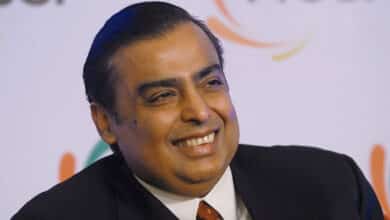 Mukesh Ambani Drops Out of Global Top 10, Still Reigns as Asia's Richest
