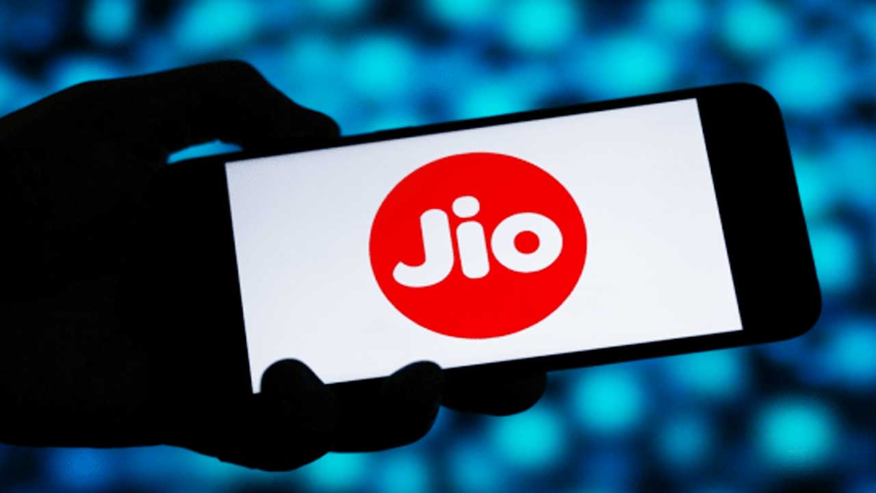 Reliance Jio Drops JioCinema from Prepaid Plans After JioHotstar Merger
