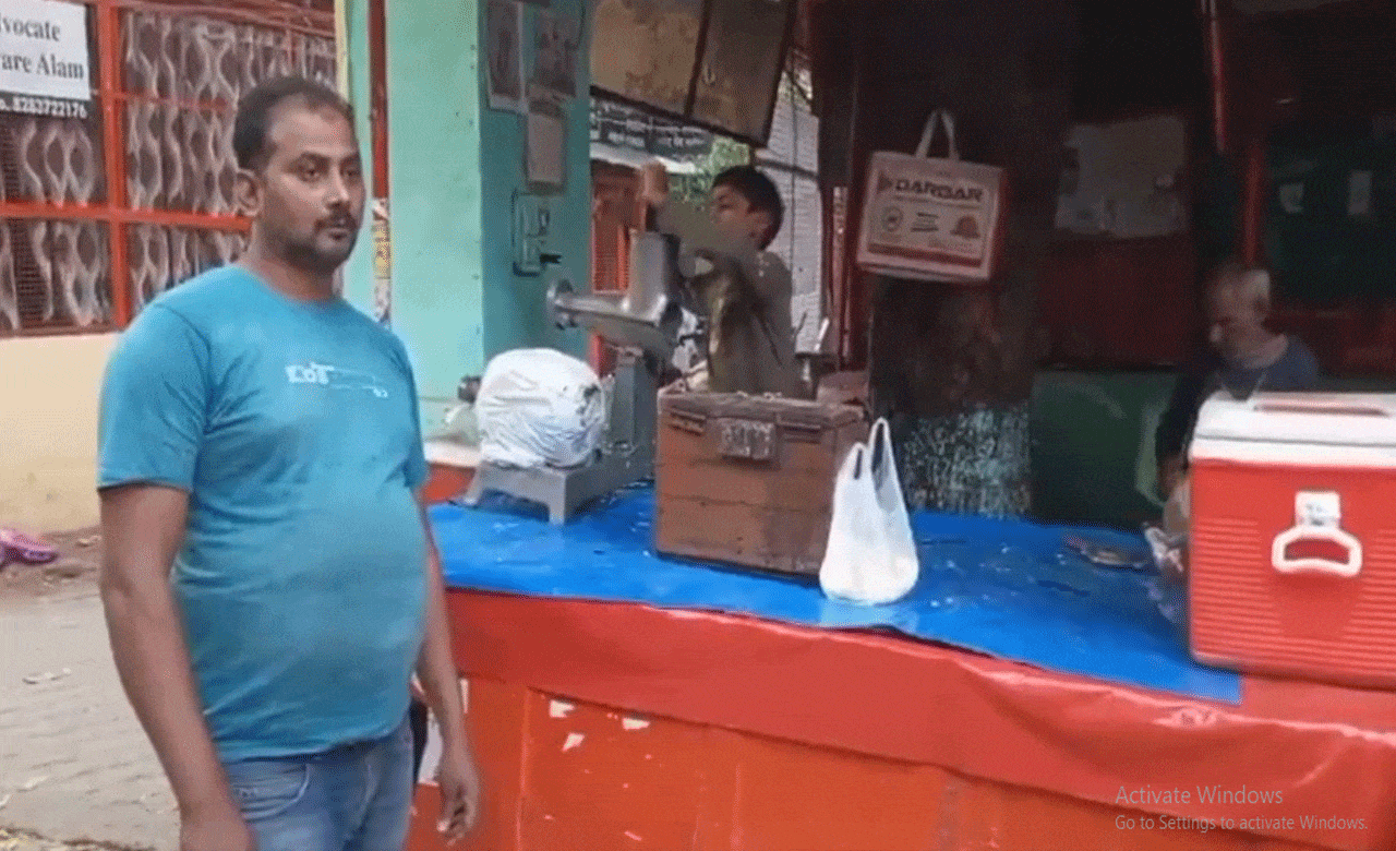Income Tax Notice of ₹7.79 Crore Issued to Juice Vendor!