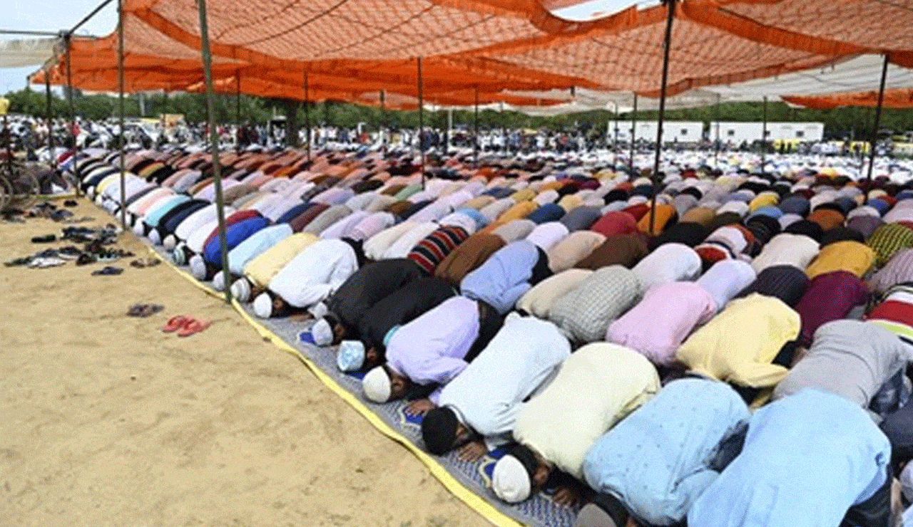 Praying on Roads May Lead to Revocation of Passport and Driving License!