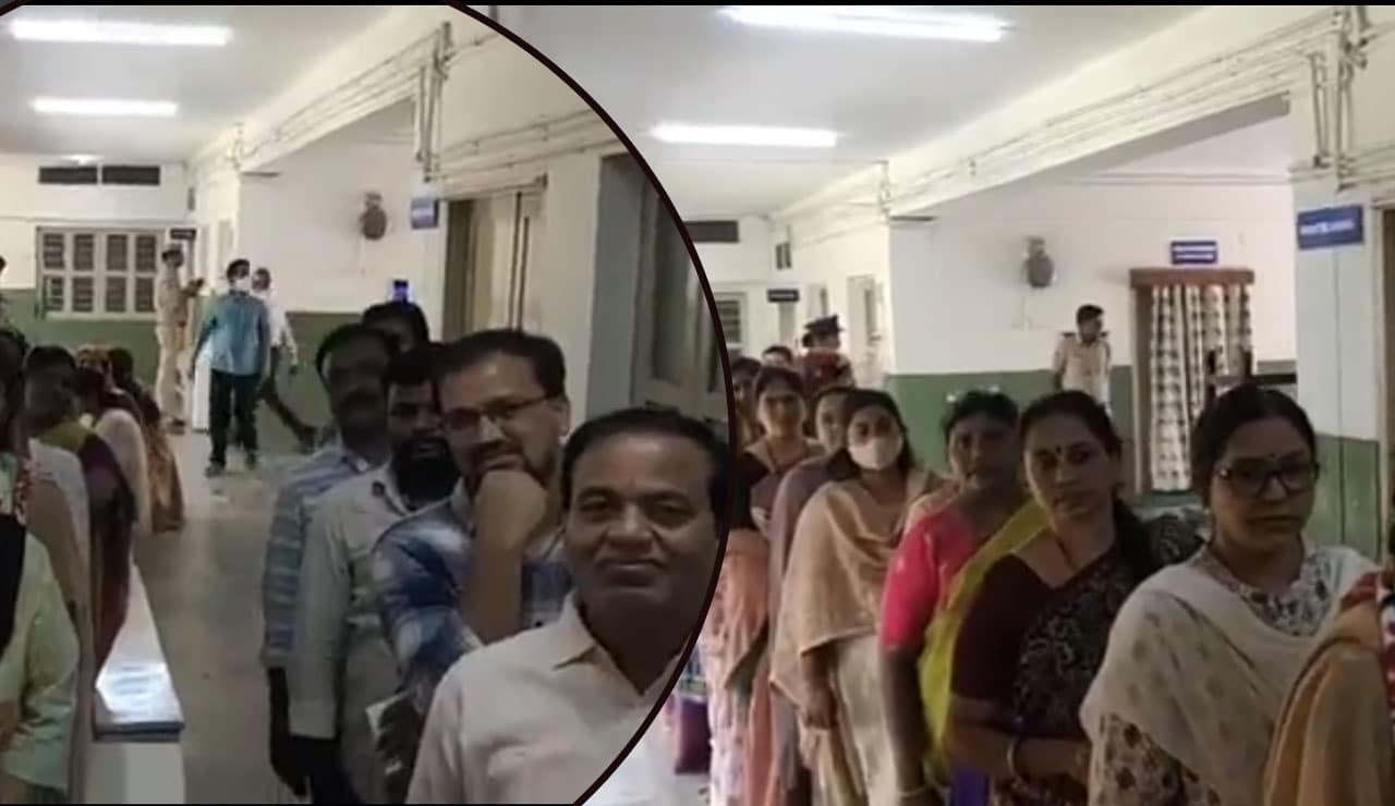 Tension Rises as Over 8,000 Votes Are Invalid in Graduate MLC Polls