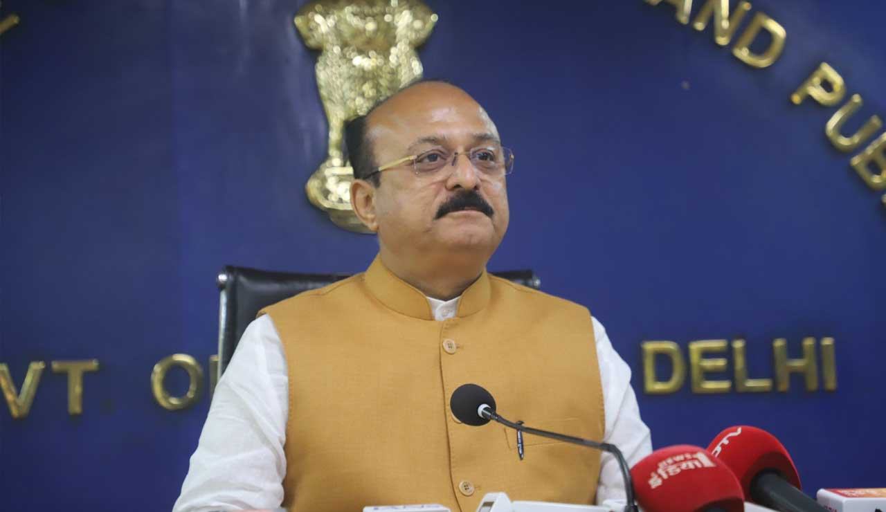 Delhi Govt Issues Notices to 11 Private Schools Over Fee Hike, Financial Irregularities