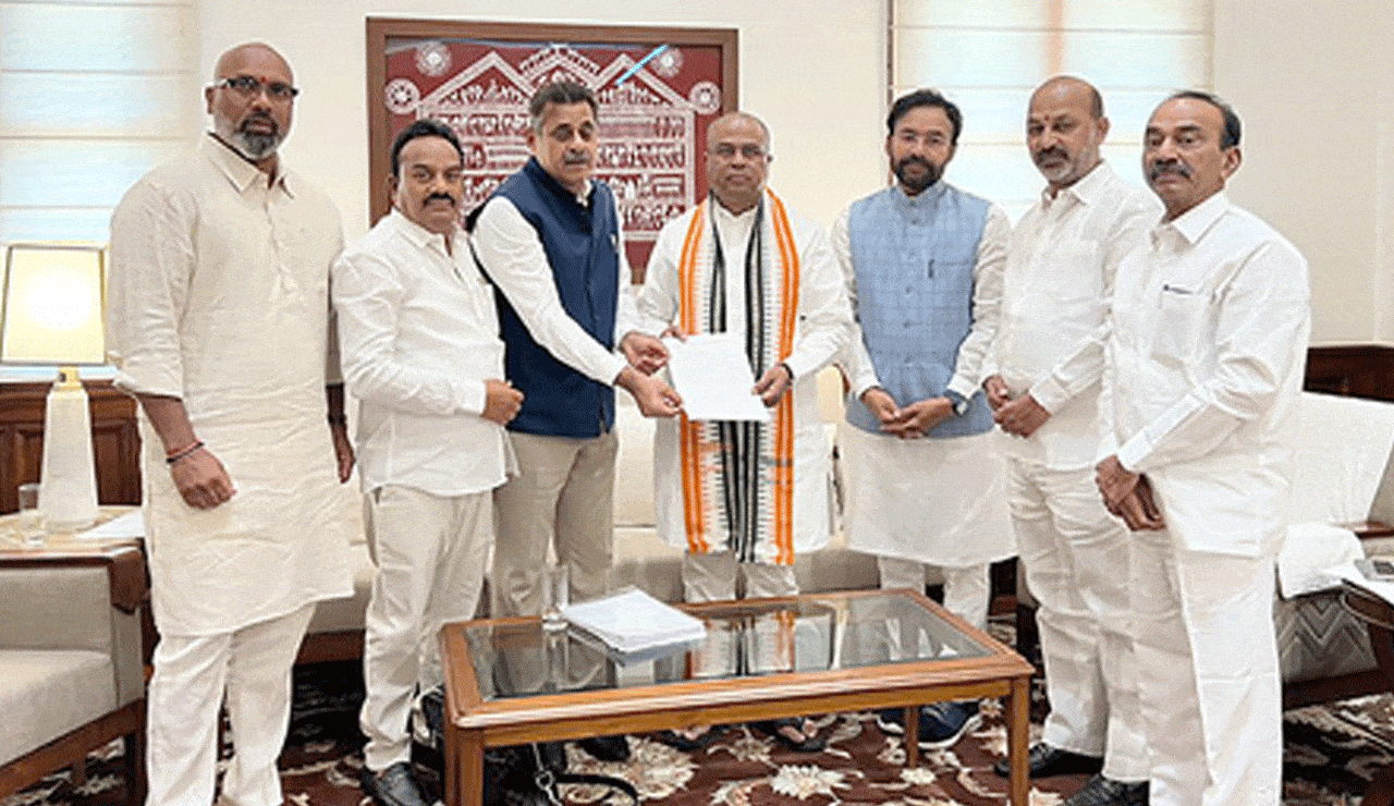 BJP MPs Seek Dharmendra Pradhan's Intervention to Save 400-Acre Land Near Hyderabad University