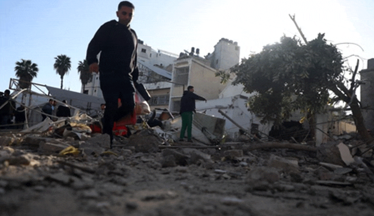 Two Israeli Soldiers Killed in Gaza Amid Escalating Clashes