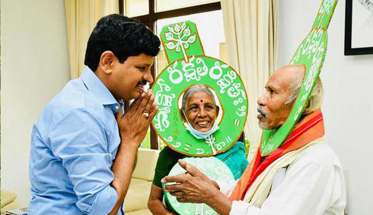 A Tribute to Vanajeevi Ramaiah: Santosh Kumar Seeks National Recognition for Green Crusader