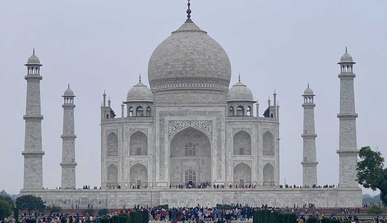 Taj Mahal Earned a Whopping ₹98 Crore in FY24 — But What About Delhi’s Qutub Minar and Red Fort?