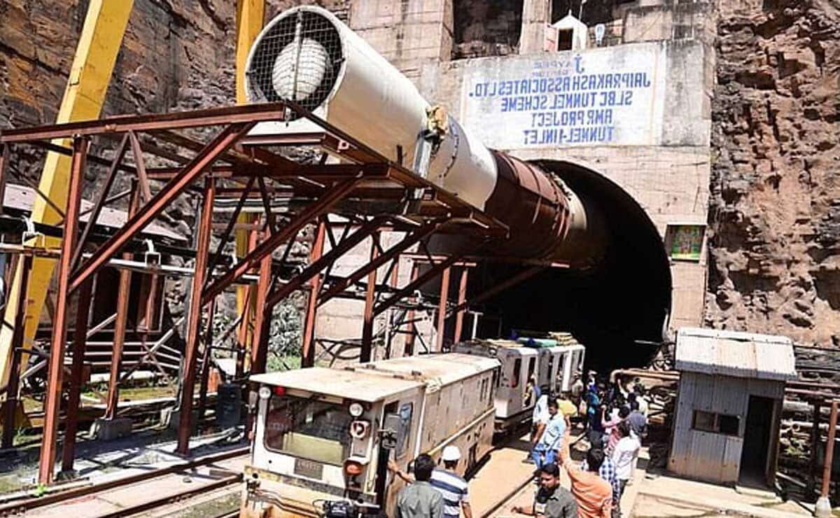 Hyderabad: Rescue Mission at SLBC Tunnel Stalls as National Agencies Withdraw Amid Rising Tensions