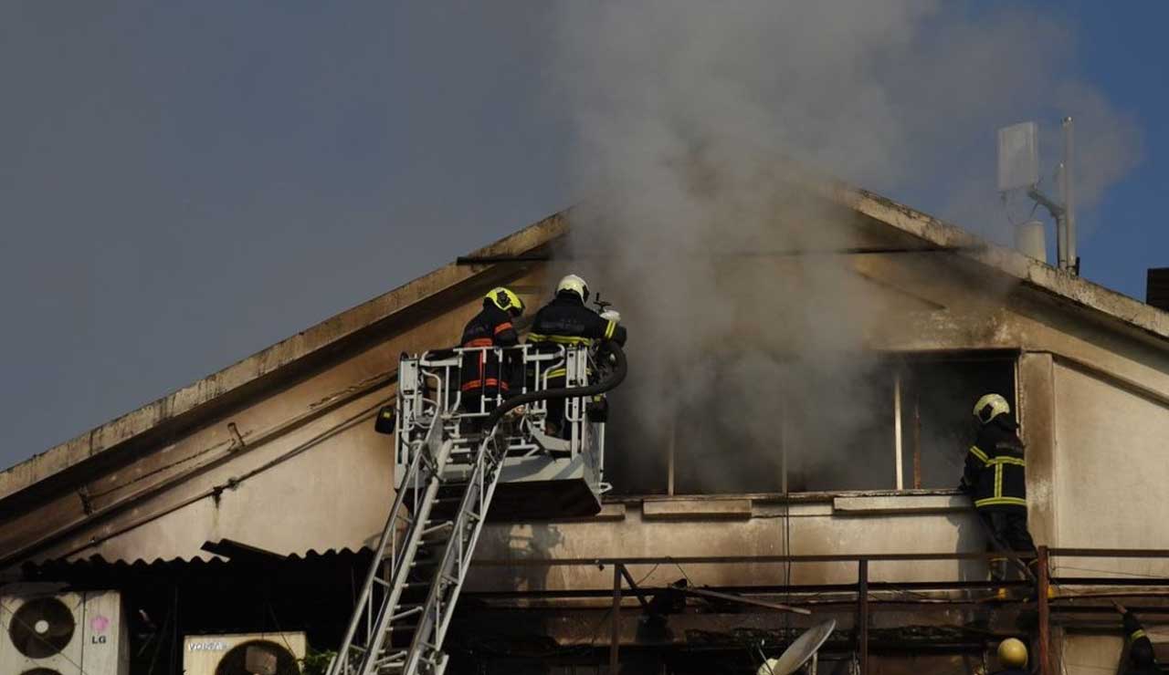 Major Fire Erupts at ED Office in Mumbai’s Ballard Estate