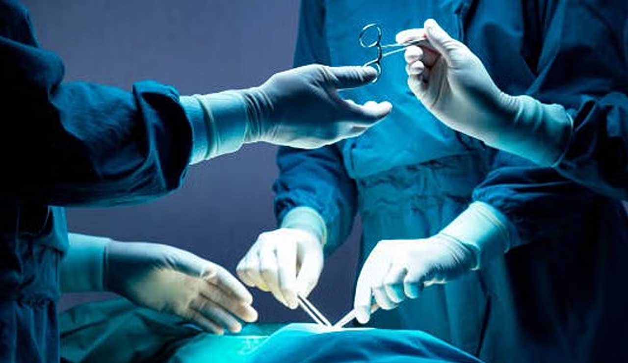 Hyderabad: Doctors at Koti Hospital remove a needle over 2 inches long from a driver's stomach