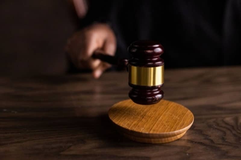 "Tu Bahar Mil, Dekhte Hai Kaise Zinda Ghar Jaati Hai!” Man Threatens Lady Judge After Being Convicted by Her