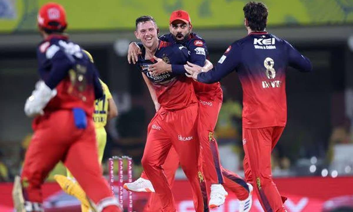 RCB Edge Out Rajasthan Royals by 11 Runs in a Thrilling IPL Clash