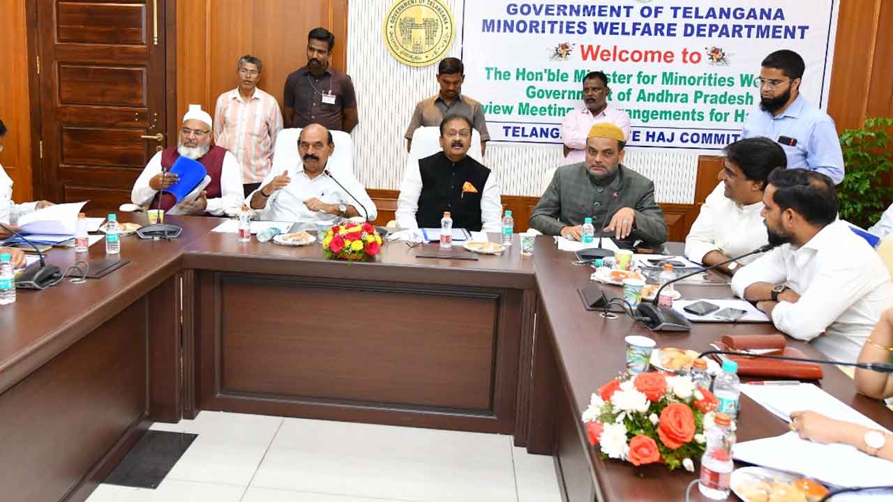 Telangana, Andhra Pradesh Hold Joint Haj Review Meeting; 12,000 Pilgrims to Depart from Hyderabad