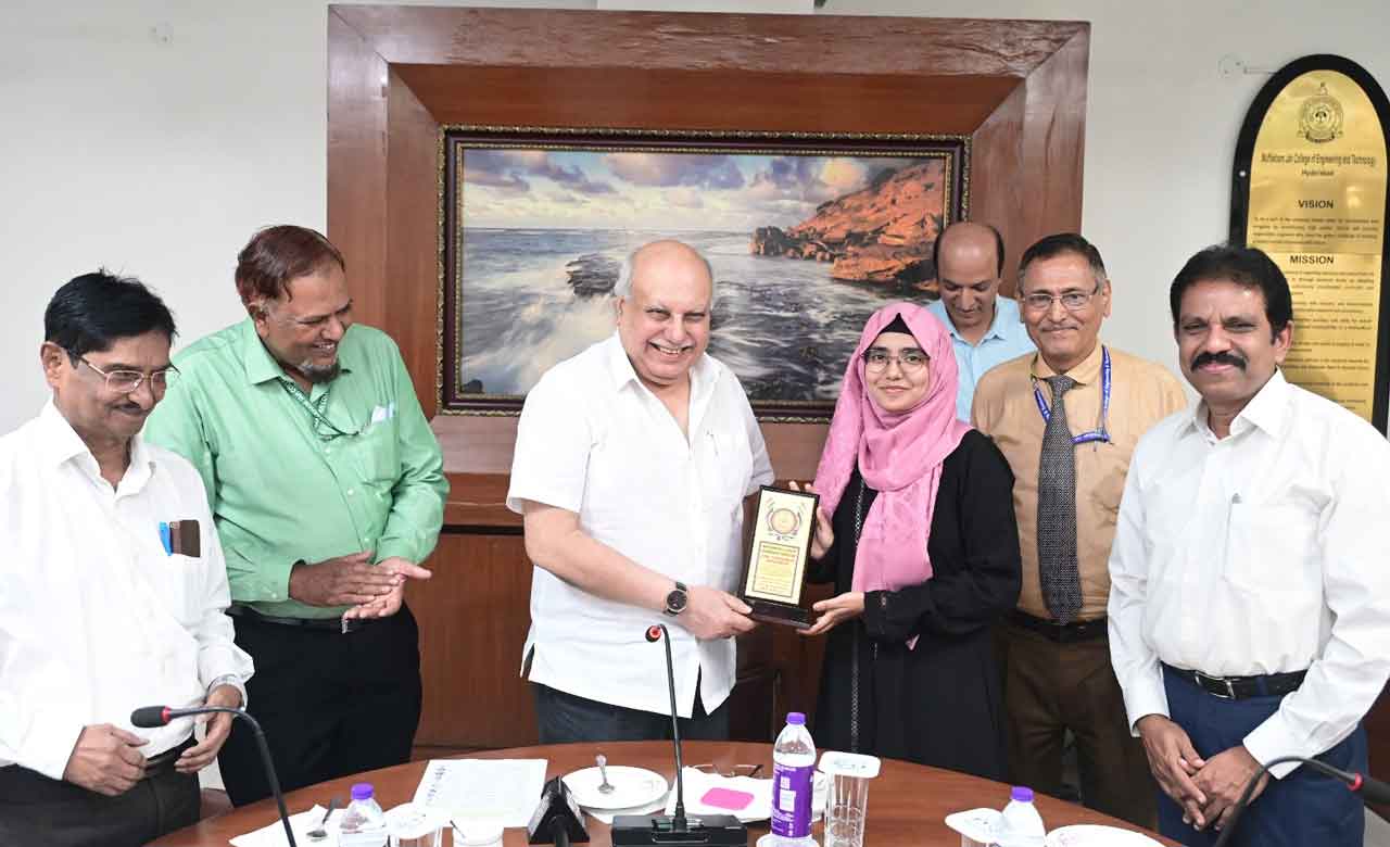 MJCET Felicitates Over 25 Students for Securing Prestigious Government Jobs