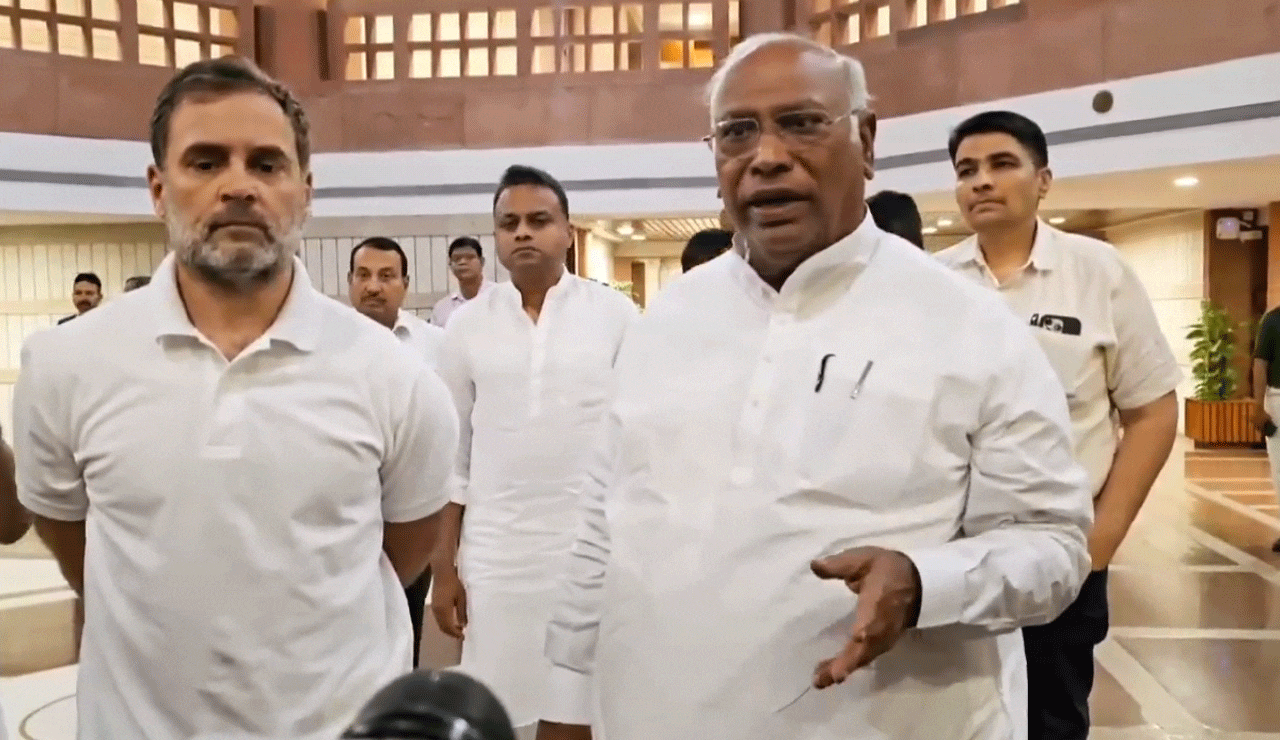 Internal Attacks Within Congress Over Pahalgam: What Will Rahul Gandhi Do Next?