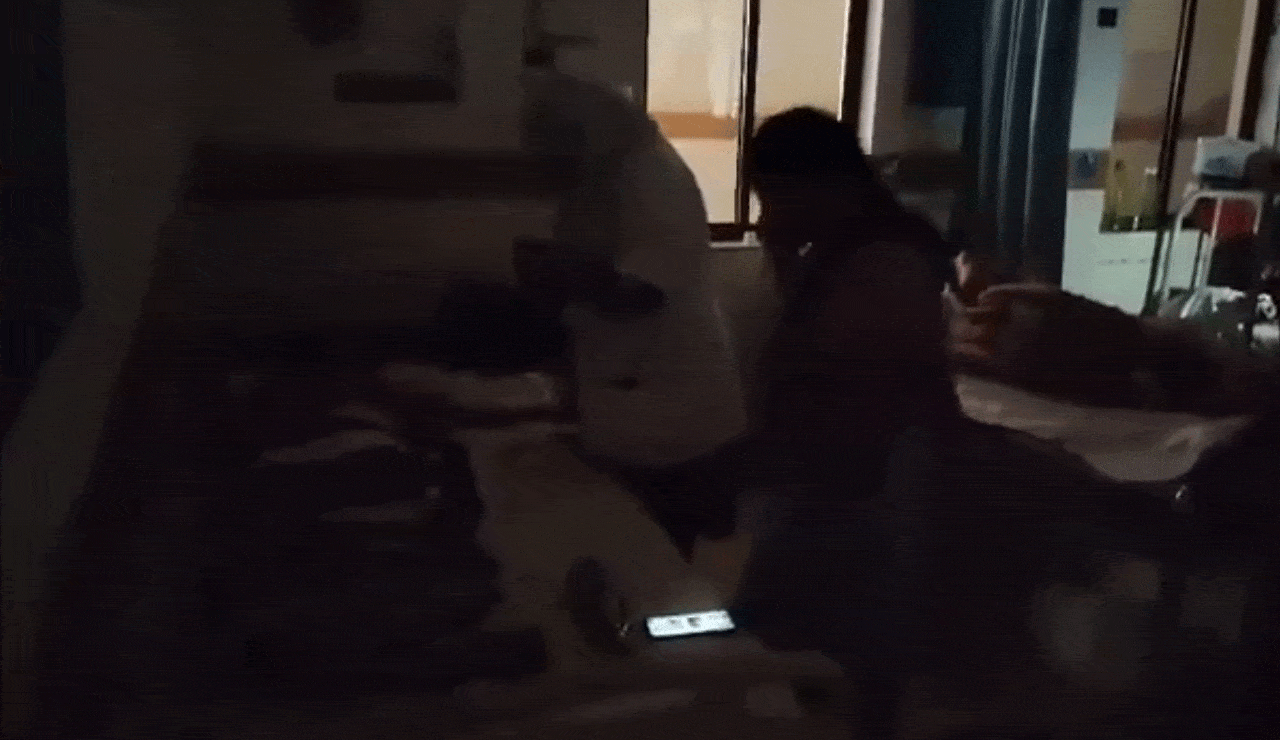 Doctors Forced to Treat Patients Under Mobile Phone Lights Amid Power Outage at Hospital