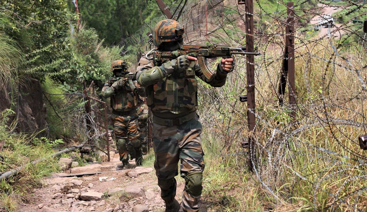 Pakistan Resorts to Unprovoked Firing on LoC in J&K for 9th Consecutive Day