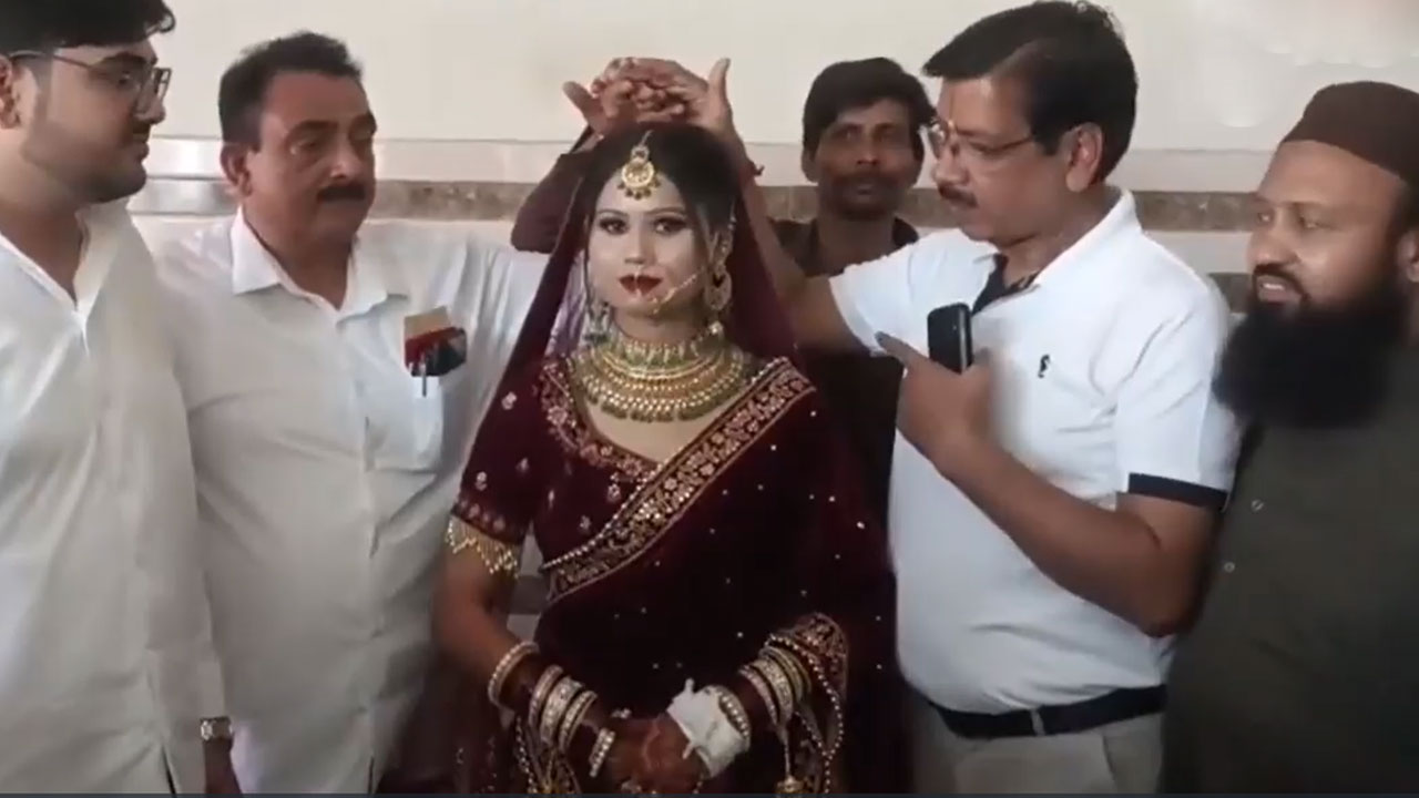 Muslim Businessman Donates 'Kanyadaan' for Hindu Girl's Wedding, Sets Example of Communal Harmony in Bijnor