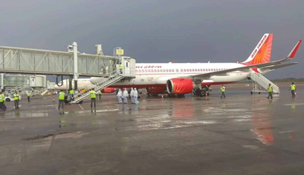 430 flights cancelled, 27 airports to remain shut till May 10