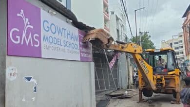 GHMC Demolishes Illegal Encroachments on Footpaths from Asif Nagar to Jhirra Road