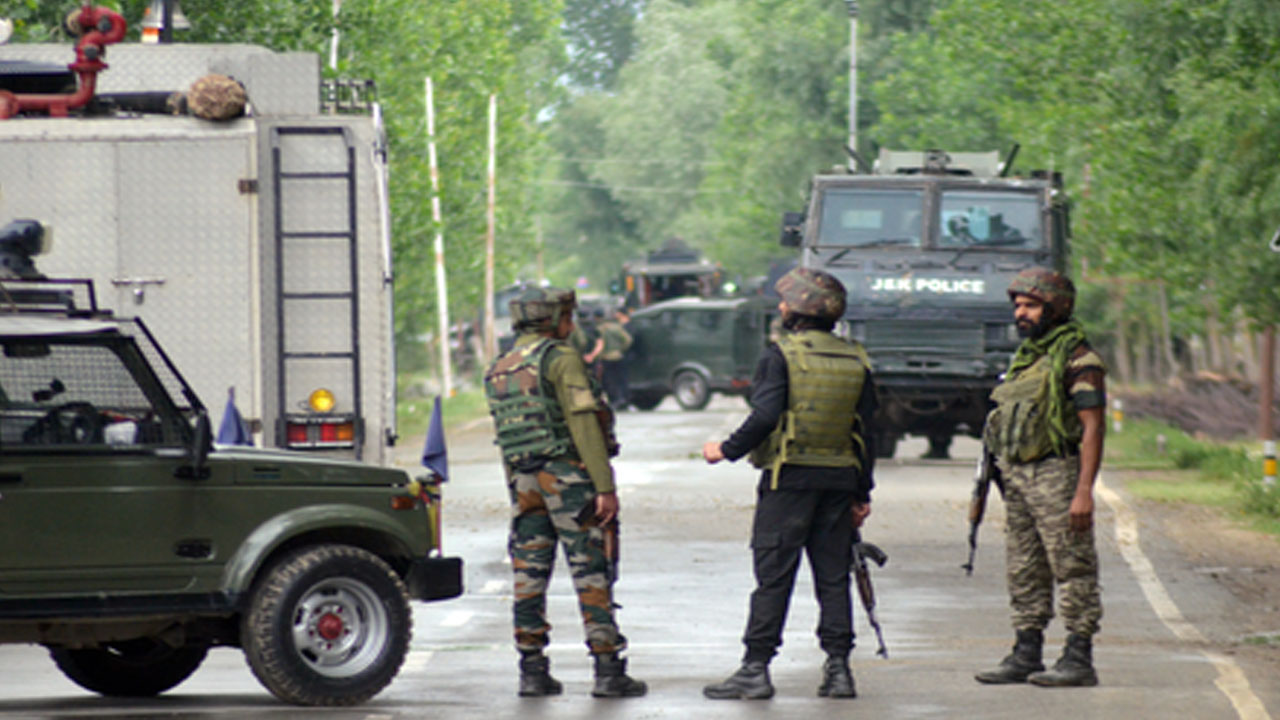 Jammu and Kashmir: 3 Jaish Terrorists Killed in Pulwama Encounter