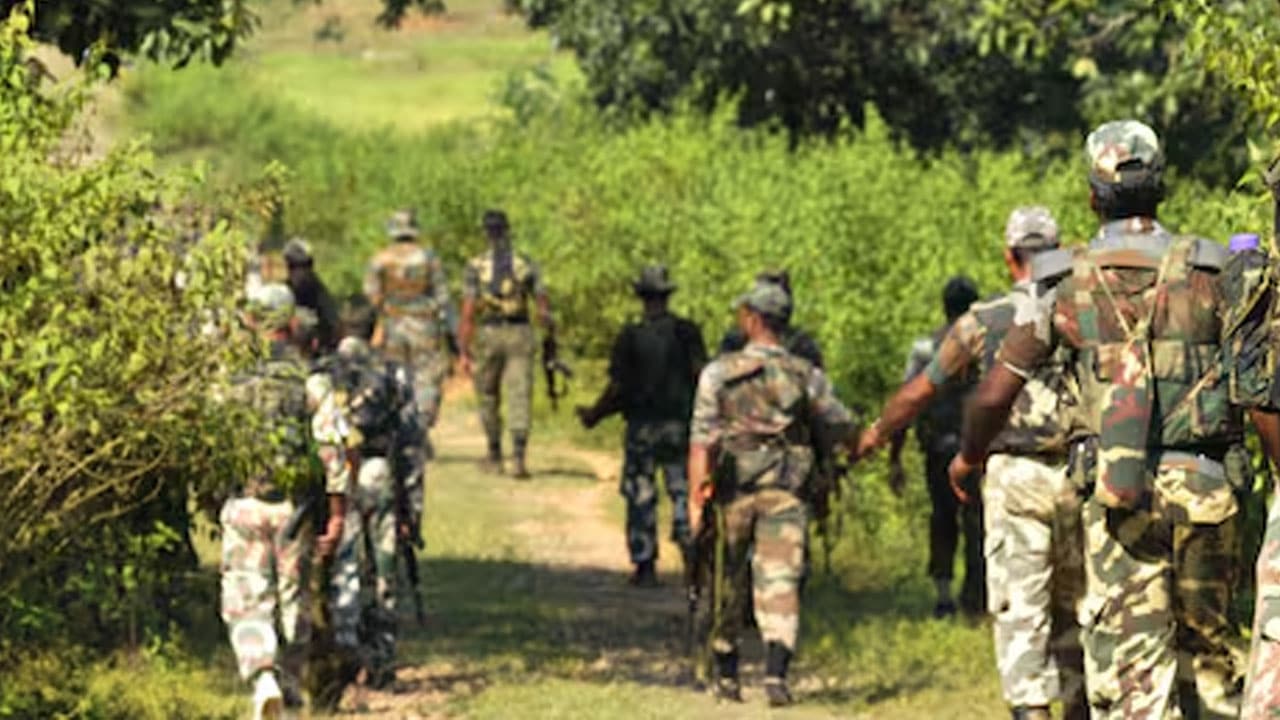 Top Naxalite Commander Killed in Latehar Encounter, Major Blow to CPI (Maoist)