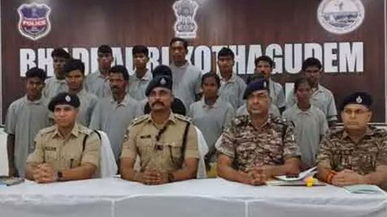 14 Maoists from Chhattisgarh Surrender Before Telangana Police