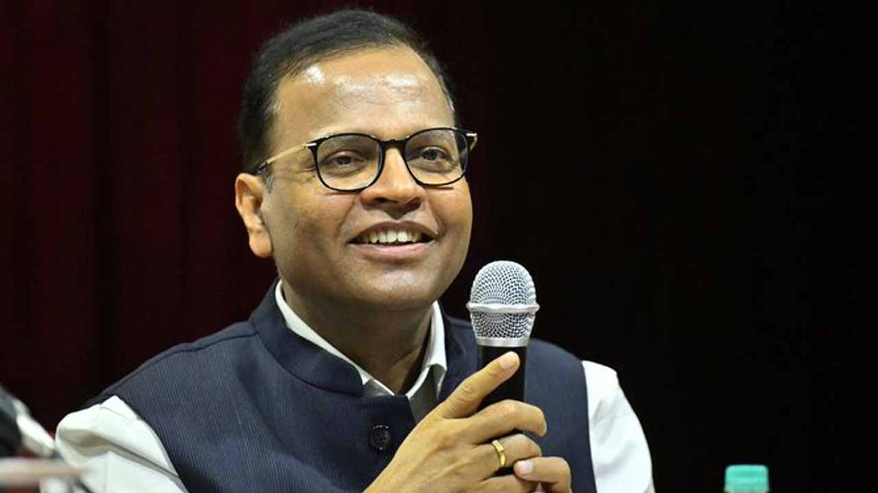 Telangana CS Issues Stern Warning to IAS Officers Over Inappropriate Conduct