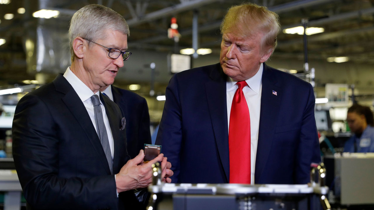 Trump Tells Apple CEO Tim Cook Not to Expand Manufacturing in India