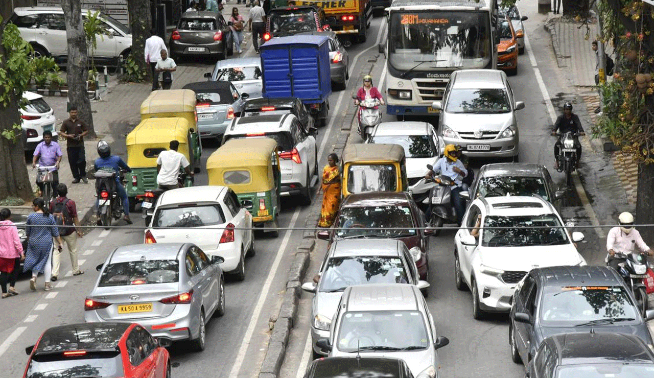 Roads Close, Congestion Rises: Hyderabad Faces Major Traffic Shake-Up
