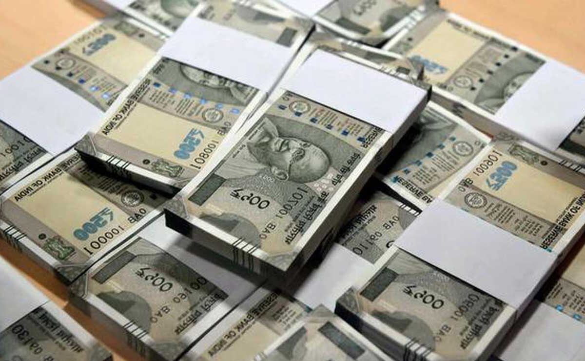 Hyderabad: Ex-IAS Officer Cheats US Techie of ₹4.3 Cr in Bogus Investment Scam