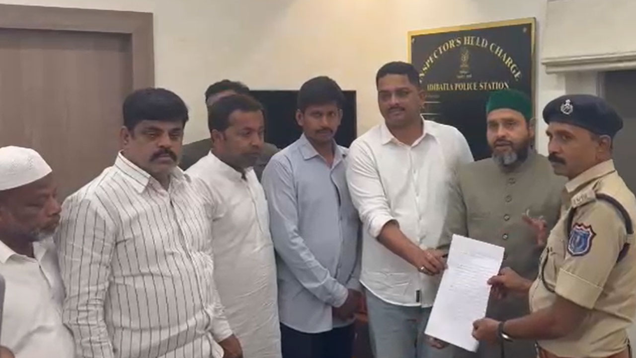 Hyderabad: Vehicle Carrying Buffalo Attacked in Adibatla, Case Registered After AIMIM Intervention