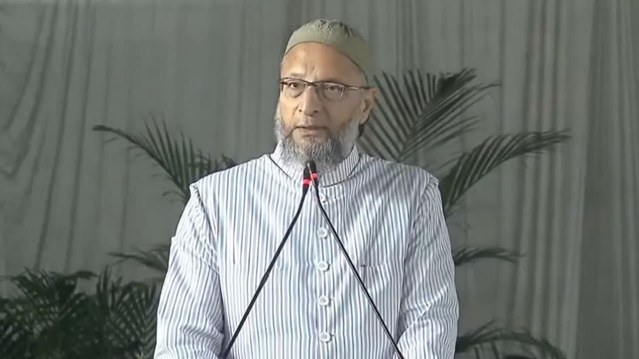 AIMIM in Talks with Maha Gathbandhan for Bihar Elections?: Owaisi Targets NDA