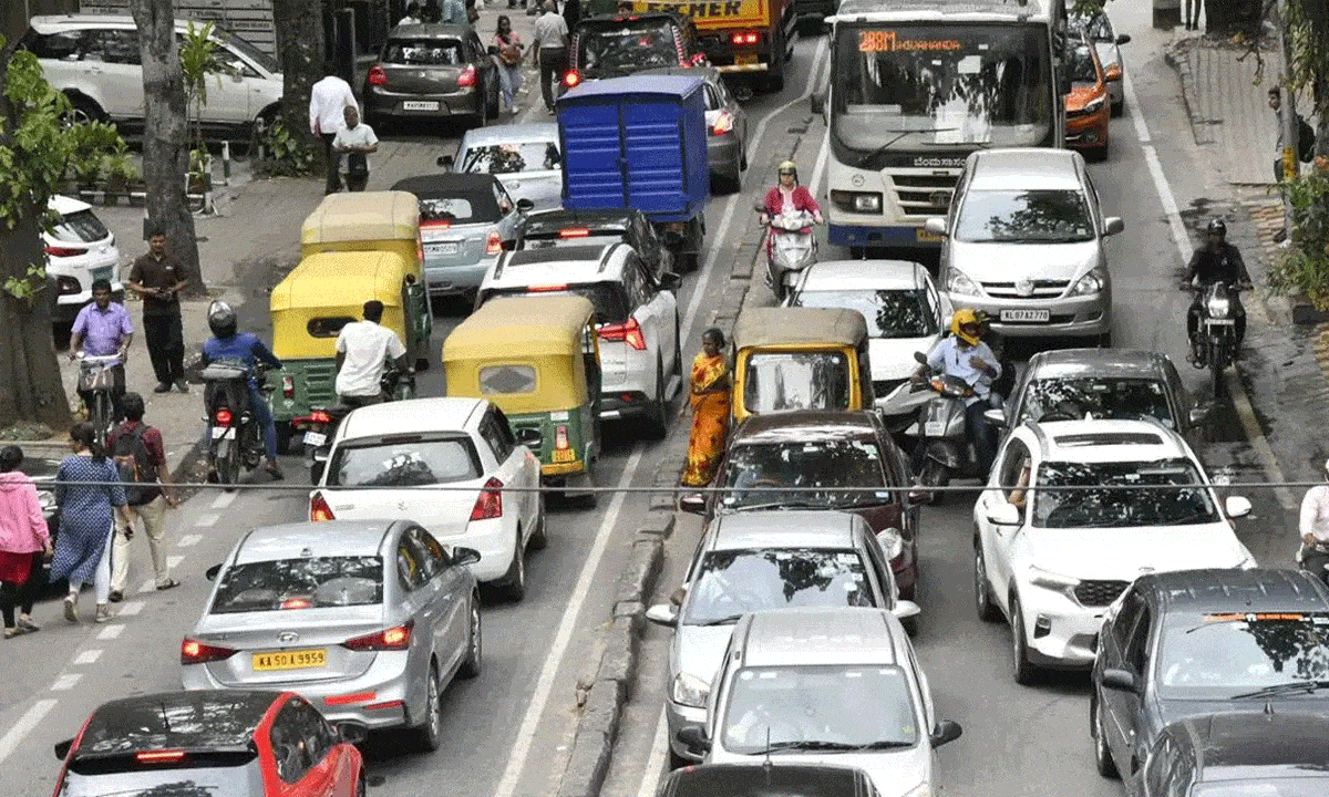 Hyderabad Faces Major Traffic Disruption: What Are the Reasons?