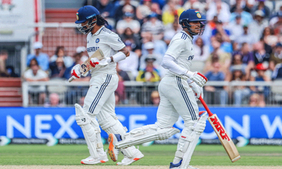 4th Test: Great to see Gill and Rahul fight it out for the rest of the  team, says Karthik