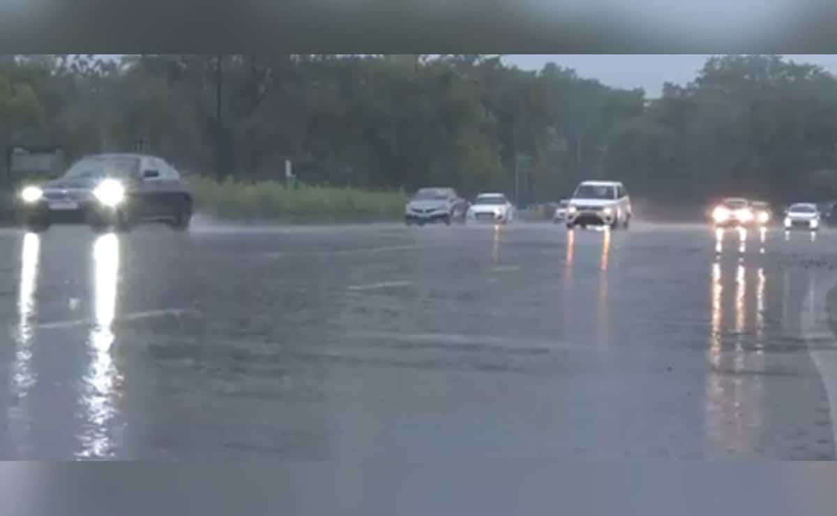 Heavy rainfall batters Delhi-NCR, triggers traffic woes and waterlogging