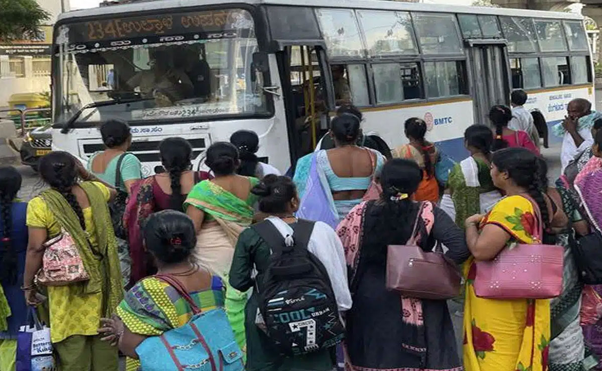 CM to launch ‘free bus travel to women' on Aug'15